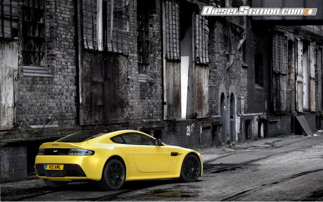 Aston Martin V12 Vantage S 2014 Widescreen Picture #264 Aston Martin V12 Vantage S 2014 Widescreen Picture #264